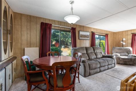 12314 122nd Avenue Court Puyallup WA 98374