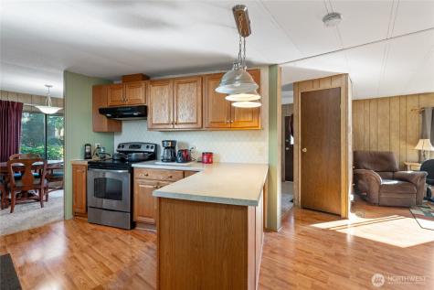 12314 122nd Avenue Court Puyallup WA 98374