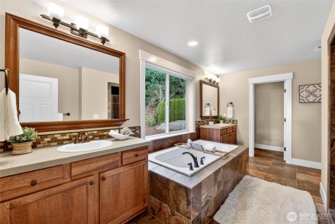 16430 SE 61st Place Bellevue WA 98006