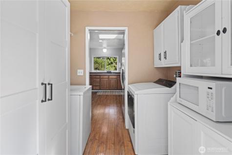 23022 7th Avenue SE Bothell WA 98021