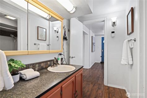 23022 7th Avenue SE Bothell WA 98021