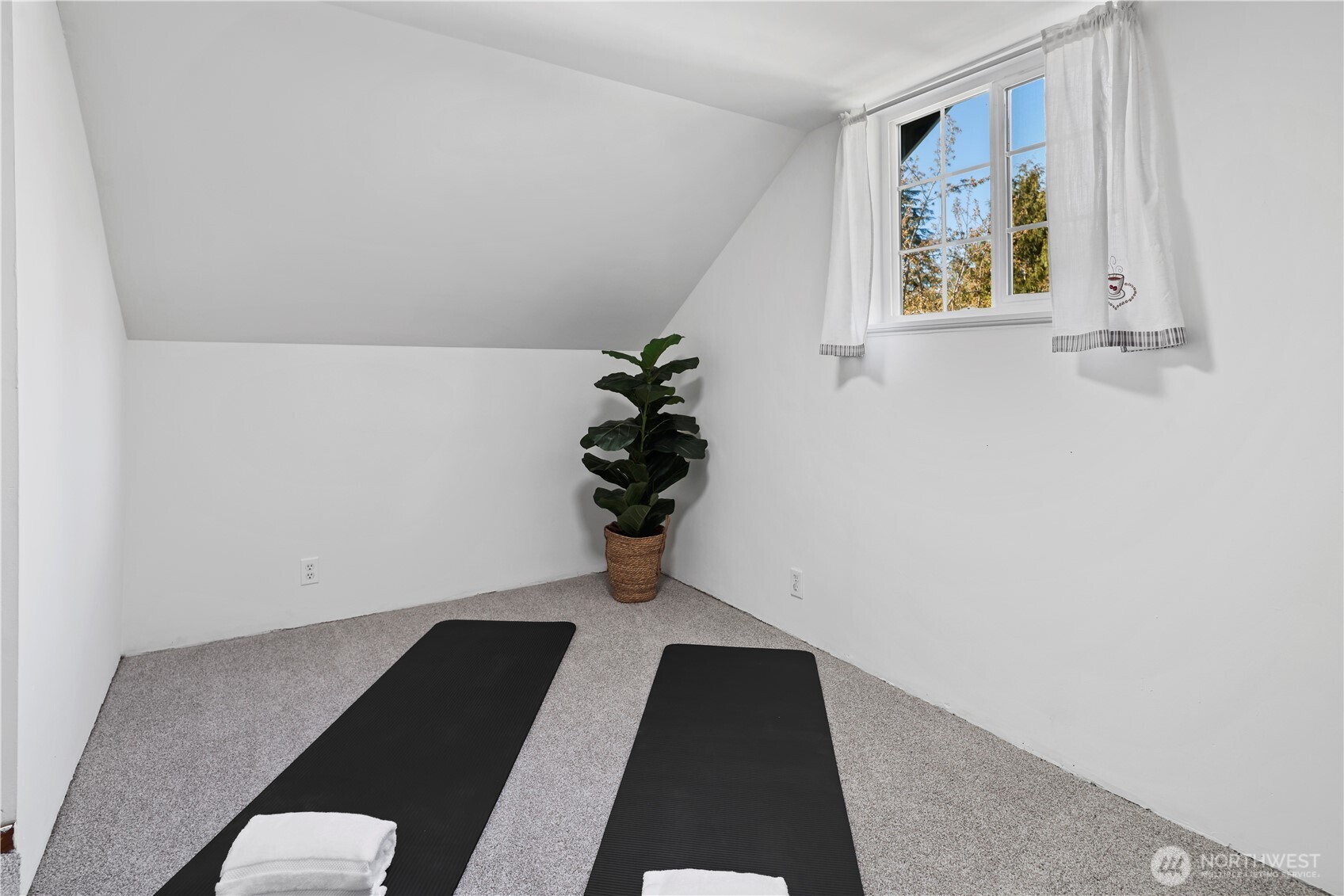 23022 7th Avenue SE Bothell WA 98021