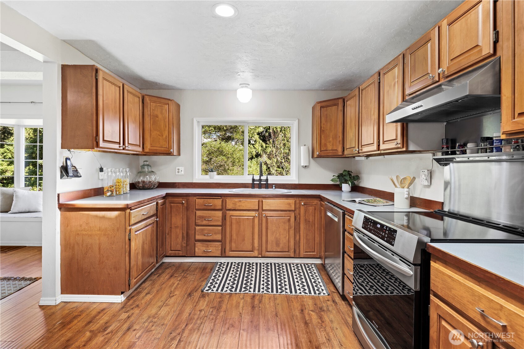 23022 7th Avenue SE Bothell WA 98021