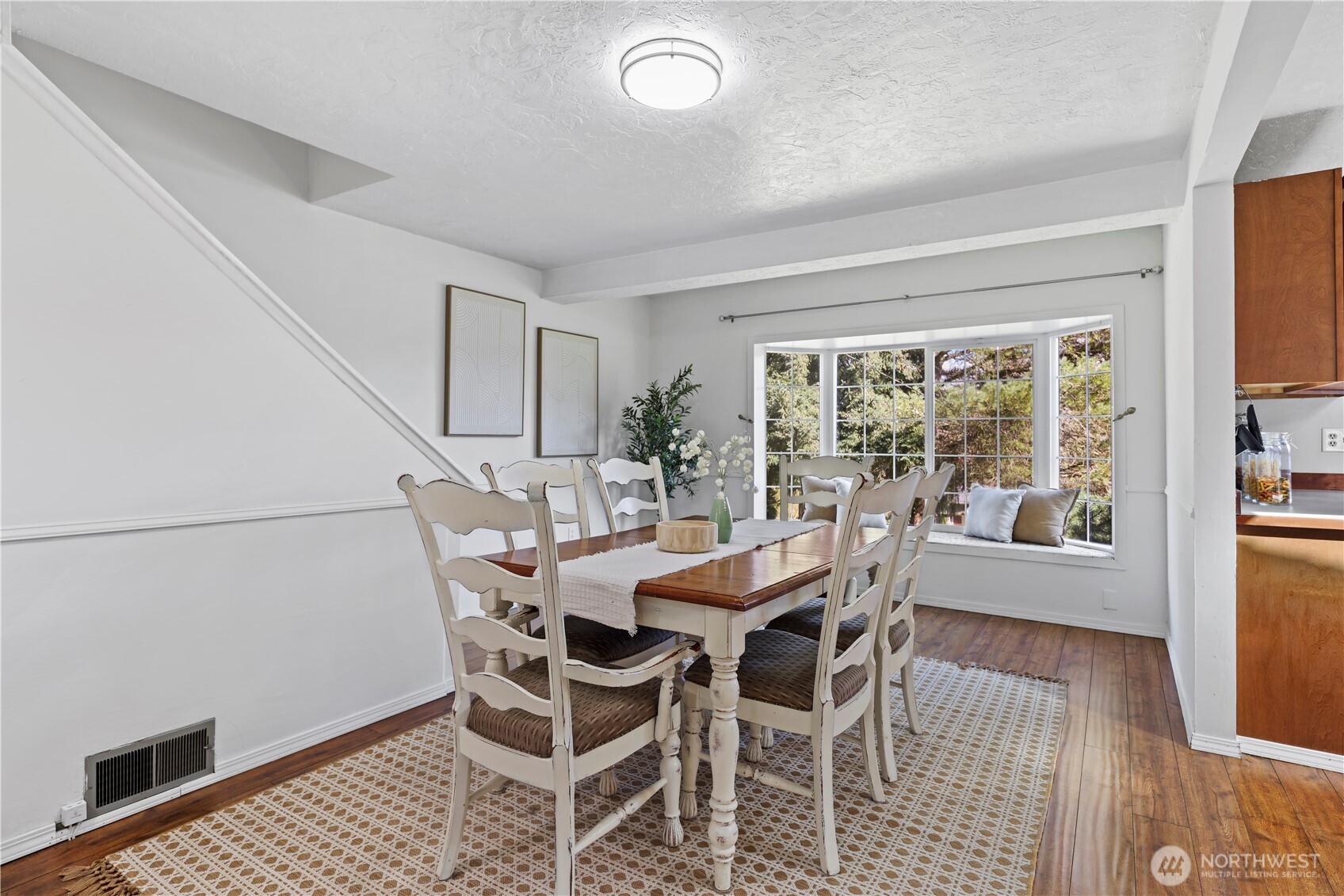 23022 7th Avenue SE Bothell WA 98021