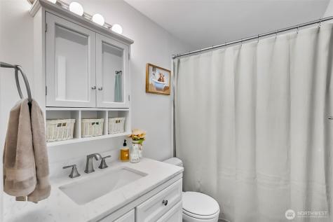 17419 Gravenstein Road Bothell WA 98012