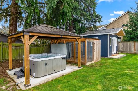 17419 Gravenstein Road Bothell WA 98012