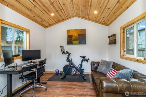 17419 Gravenstein Road Bothell WA 98012