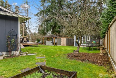 17419 Gravenstein Road Bothell WA 98012