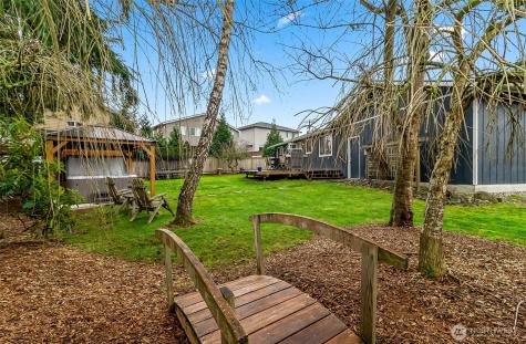 17419 Gravenstein Road Bothell WA 98012