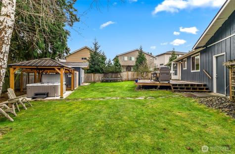 17419 Gravenstein Road Bothell WA 98012