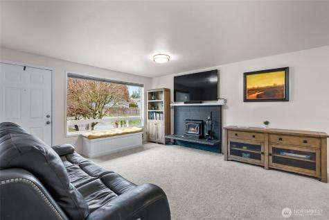 17419 Gravenstein Road Bothell WA 98012