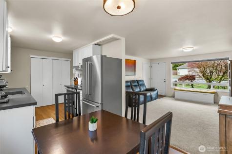 17419 Gravenstein Road Bothell WA 98012