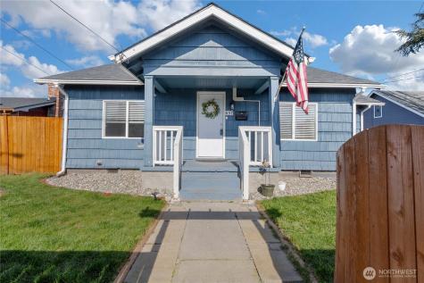 637 Elizabeth Sumner WA 98390