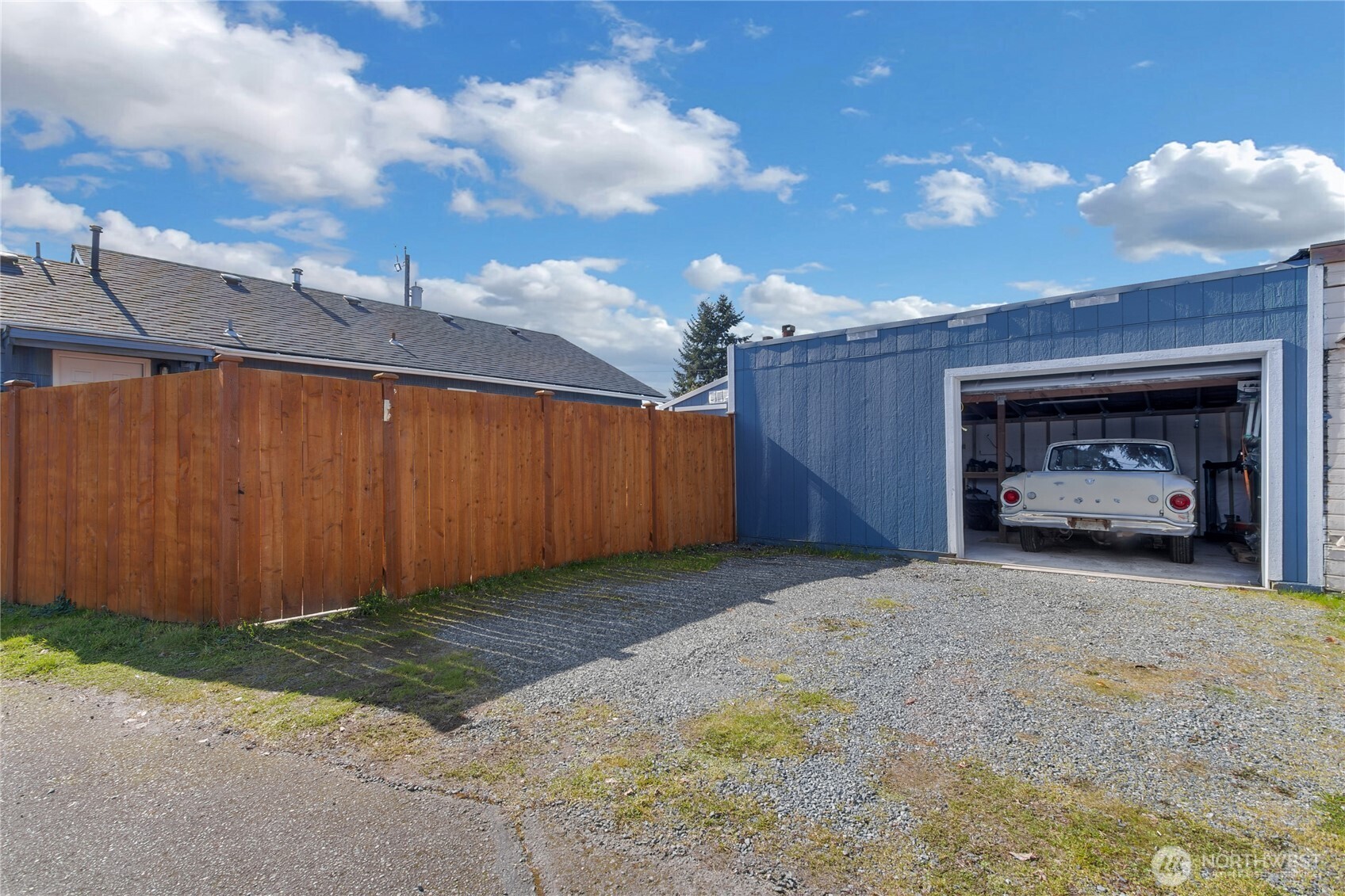 637 Elizabeth Street Sumner WA 98390