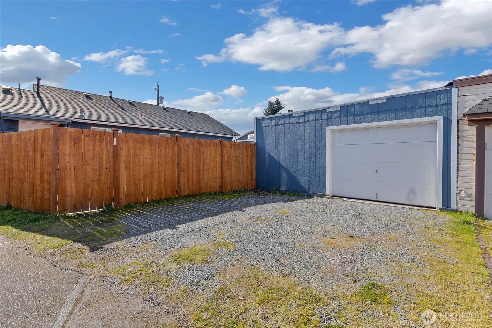 637 Elizabeth Street Sumner WA 98390