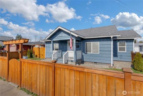 637 Elizabeth Sumner WA 98390