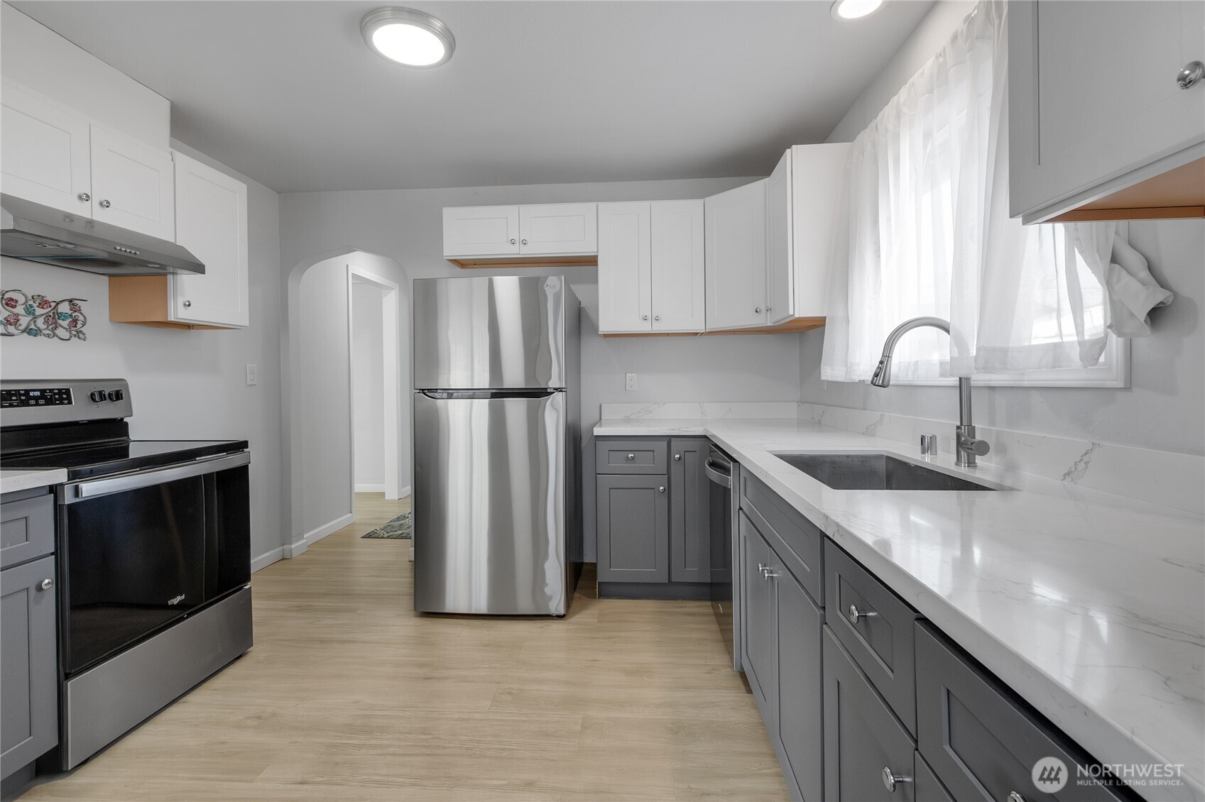637 Elizabeth Street Sumner WA 98390