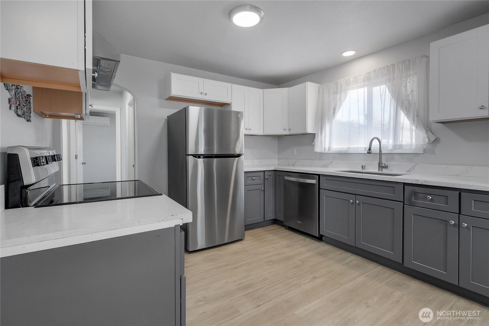 637 Elizabeth Street Sumner WA 98390