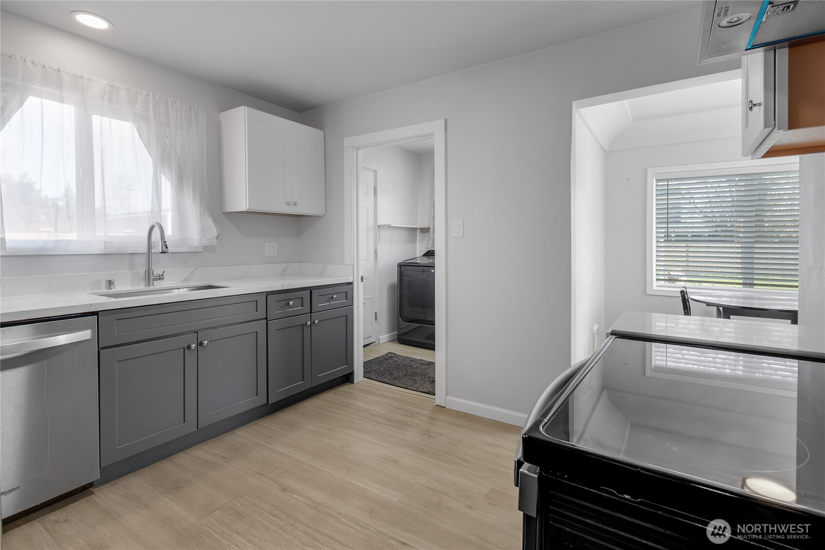 637 Elizabeth Street Sumner WA 98390
