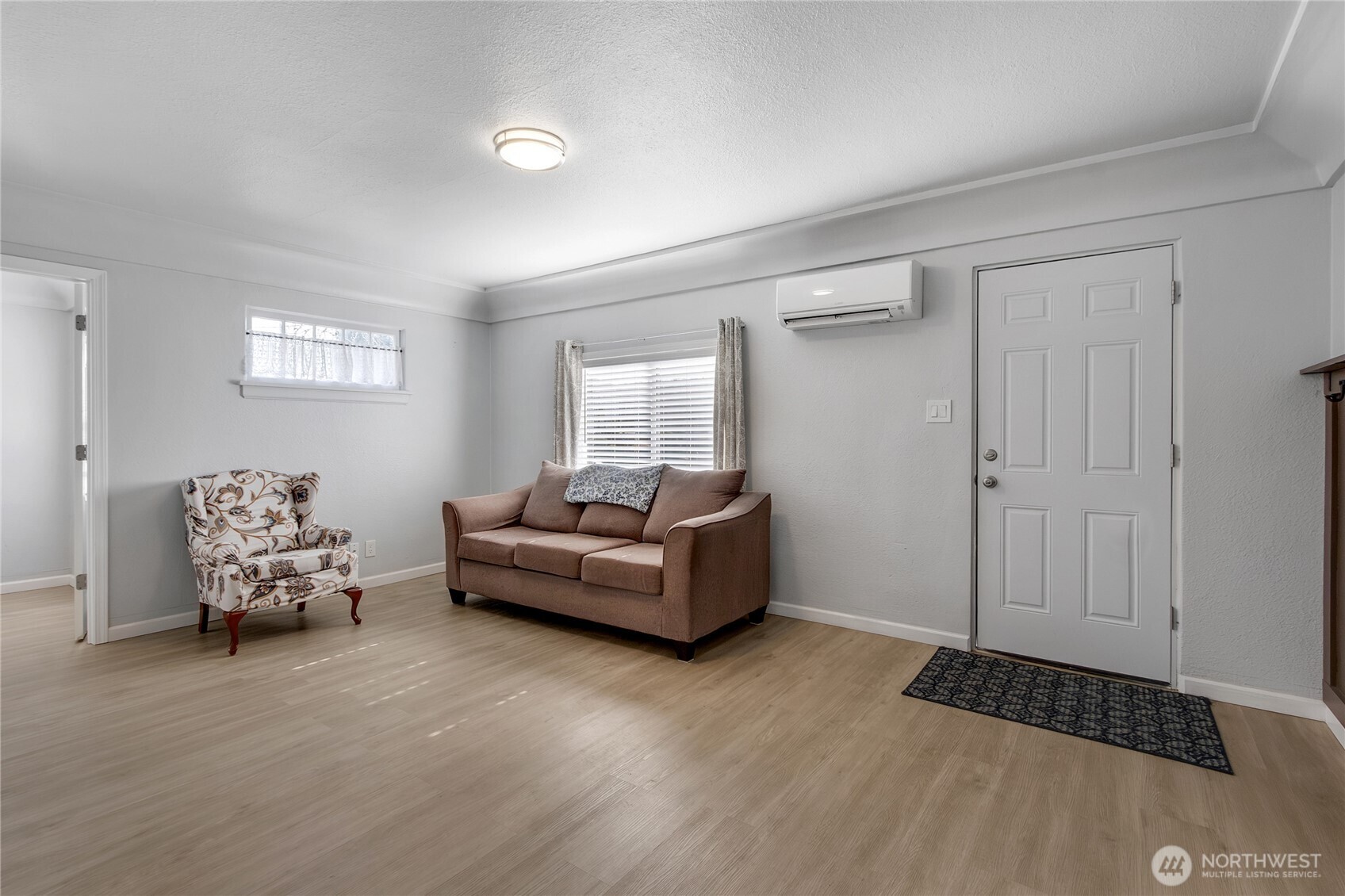 637 Elizabeth Street Sumner WA 98390