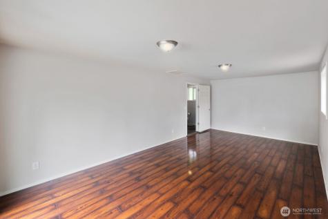 15420 SE 144th Place Renton WA 98059