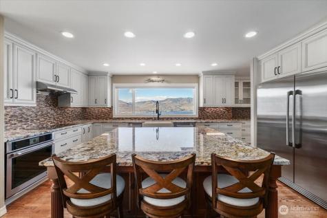 333 Highpoint Place Chelan WA 98816