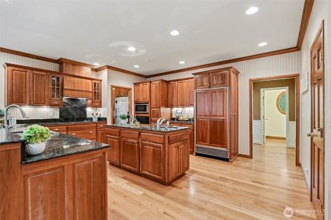 19510 223rd Avenue NE Woodinville WA 98077