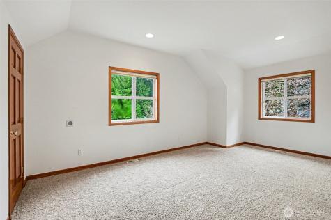 19510 223rd Avenue NE Woodinville WA 98077