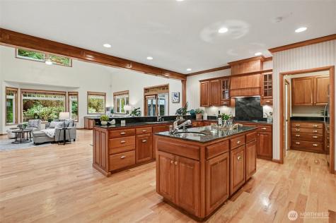 19510 223rd Avenue NE Woodinville WA 98077