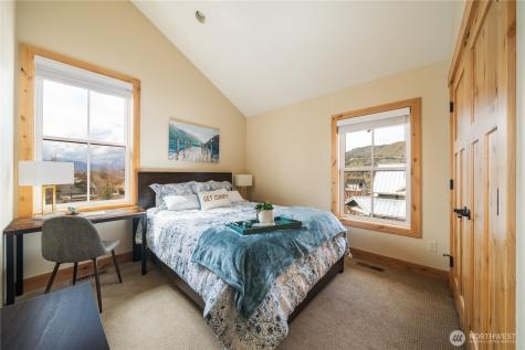 540 Porcupine Lane Chelan WA 98816