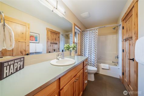 540 Porcupine Lane Chelan WA 98816