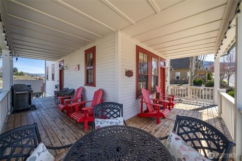 540 Porcupine Lane Chelan WA 98816