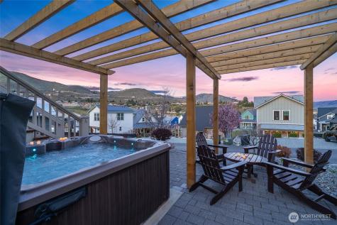 540 Porcupine Lane Chelan WA 98816
