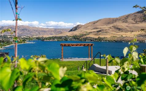 540 Porcupine Lane Chelan WA 98816