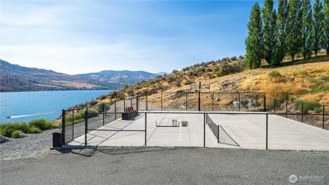 540 Porcupine Lane Chelan WA 98816