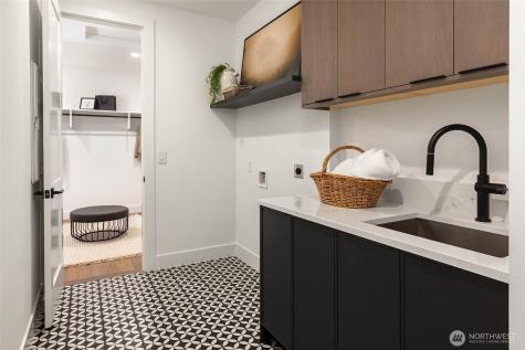 10620 NE 28th Place Bellevue WA 98004