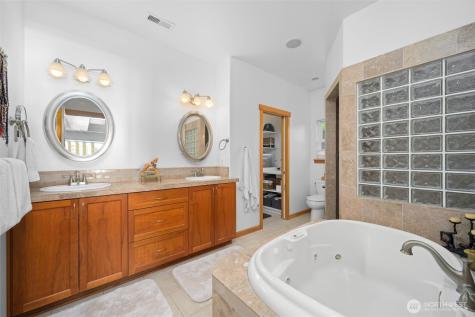 17878 Cobahud Road La Conner WA 98257