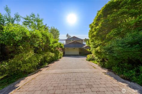 17878 Cobahud Road La Conner WA 98257