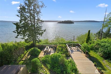 17878 Cobahud Road La Conner WA 98257