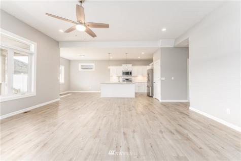 482 Sunny Brooke Lane Chelan WA 98816