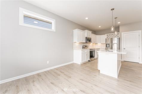 482 Sunny Brooke Lane Chelan WA 98816