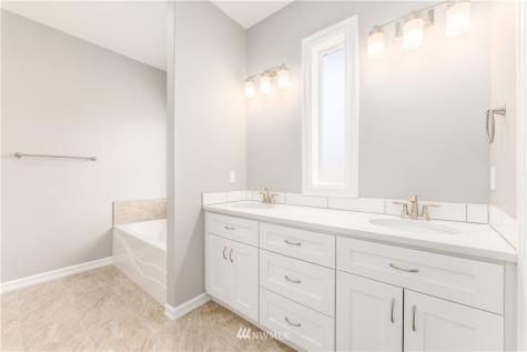 482 Sunny Brooke Lane Chelan WA 98816