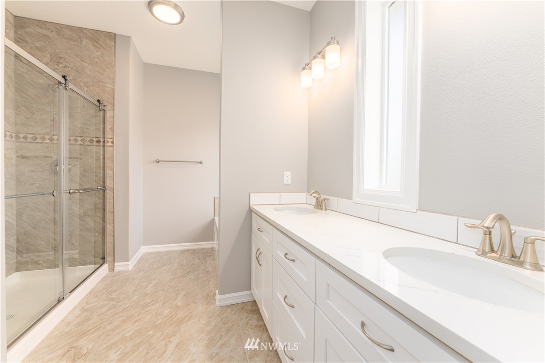 482 Sunny Brooke Lane Chelan WA 98816