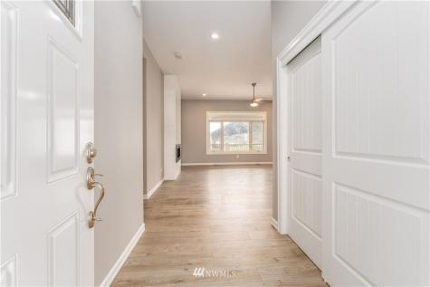 482 Sunny Brooke Lane Chelan WA 98816