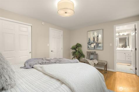 334 157th Avenue NE Bellevue WA 98008