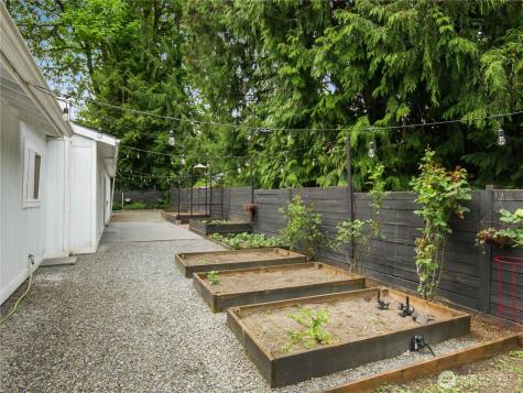 18824 SE 164th Street Renton WA 98058