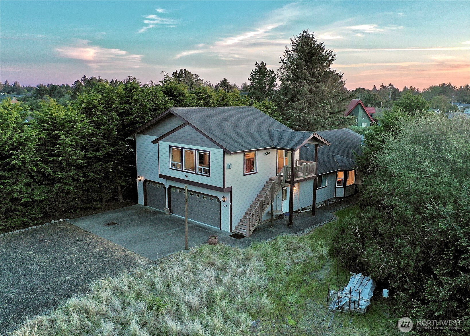 137 N Razor Clam Drive SW Ocean Shores WA 98569