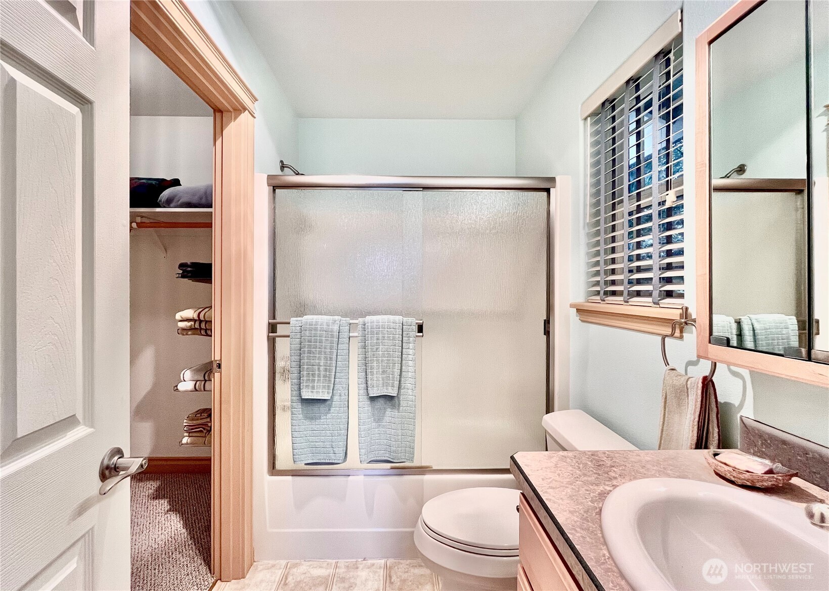 137 N Razor Clam Drive SW Ocean Shores WA 98569
