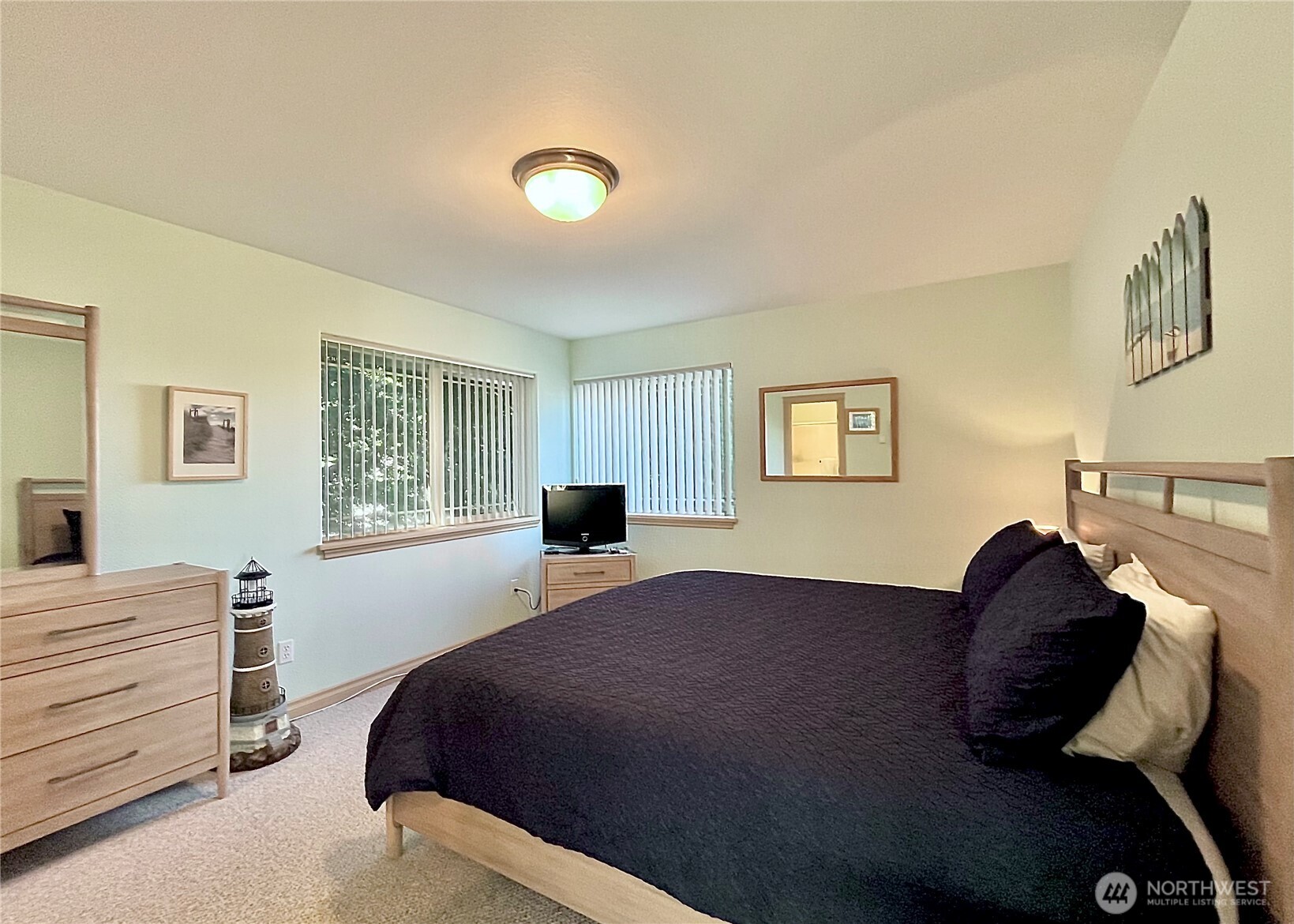 137 N Razor Clam Drive SW Ocean Shores WA 98569