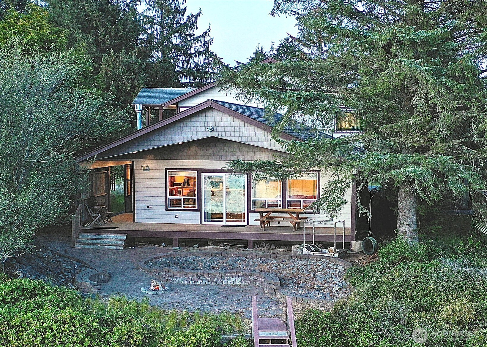137 N Razor Clam Drive SW Ocean Shores WA 98569